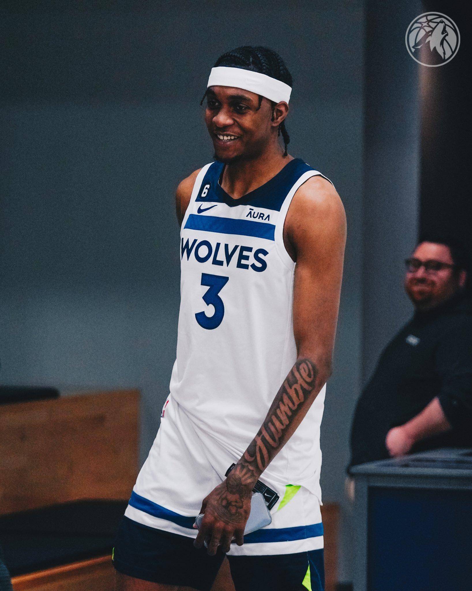 明尼苏达森林狼发布备战花絮；冲刺阶段豪取连胜；法甲任务艰巨；医务组通报恢复的简单介绍