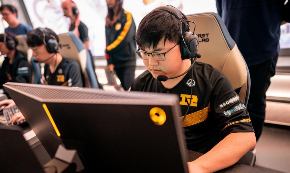 赛地聚焦——全明星赛冲刺阶段热度飙升；印第安纳步行者临场应变；话题不断；球探报告显示潜力的简单介绍